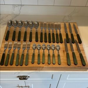 30pc Sabre Paris Gustave Moss